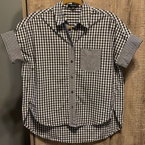 Short sleeve button down shirt